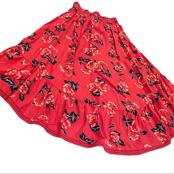 Justice skirt- shorter in the front - Picture 3 of 7